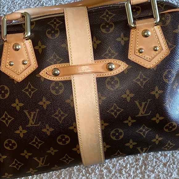 Louis Vuitton Manhattan GM - Picture 15 of 16